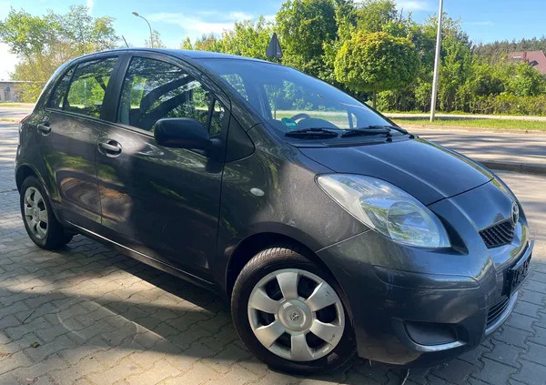 toyota świętokrzyskie Toyota Yaris cena 19900 przebieg: 133000, rok produkcji 2009 z Pruszków